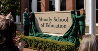 Baylor University Unveils Moody School of Education Sign, Cementing Campus Identity